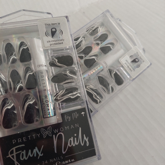 2pc Press ON Nails 24 Packs Each Halloween Nails Marble Nail Kit ( Bag B) - Picture 3 of 4